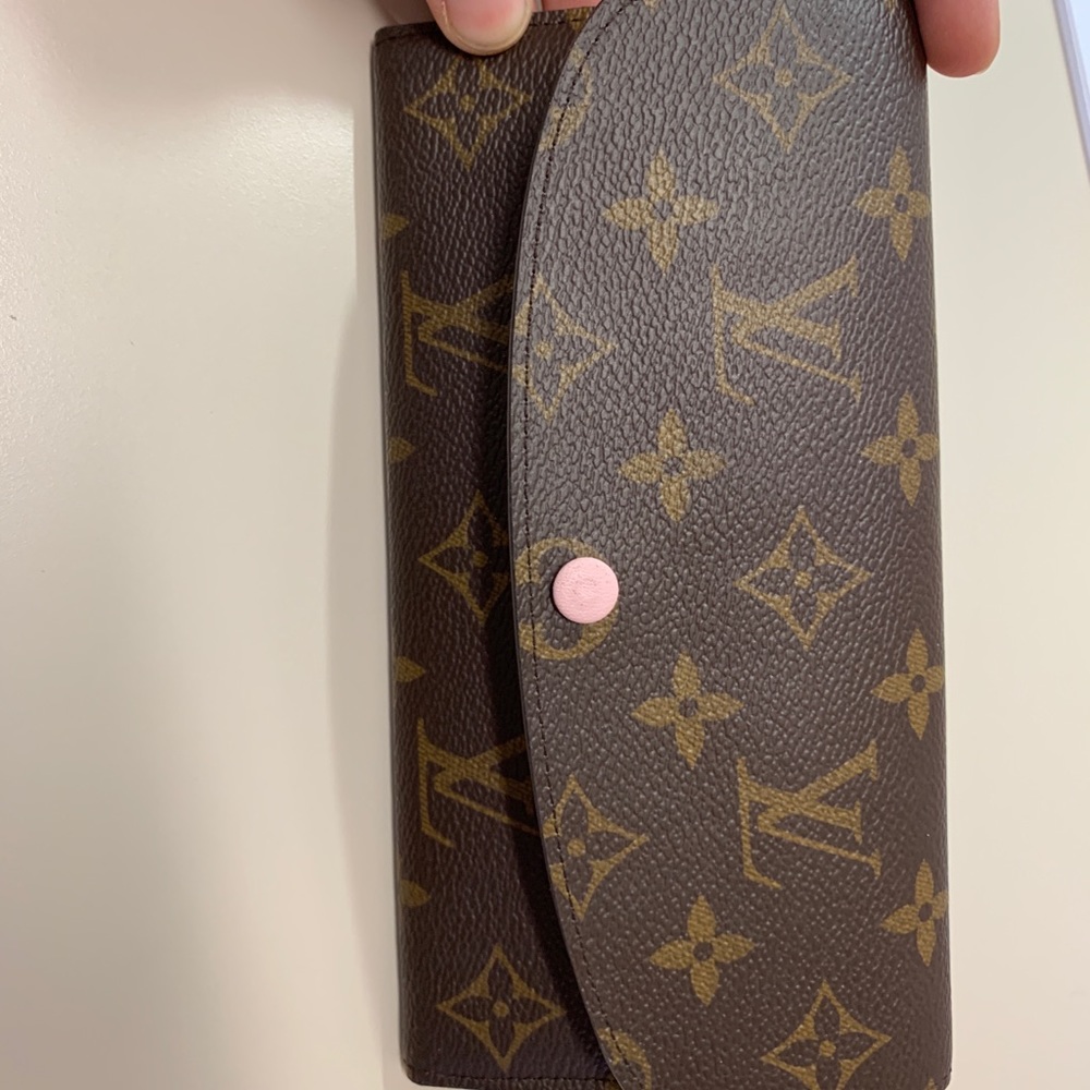 Louis Vuitton Emilie Monogram Wallet 😍😍😍😍😍